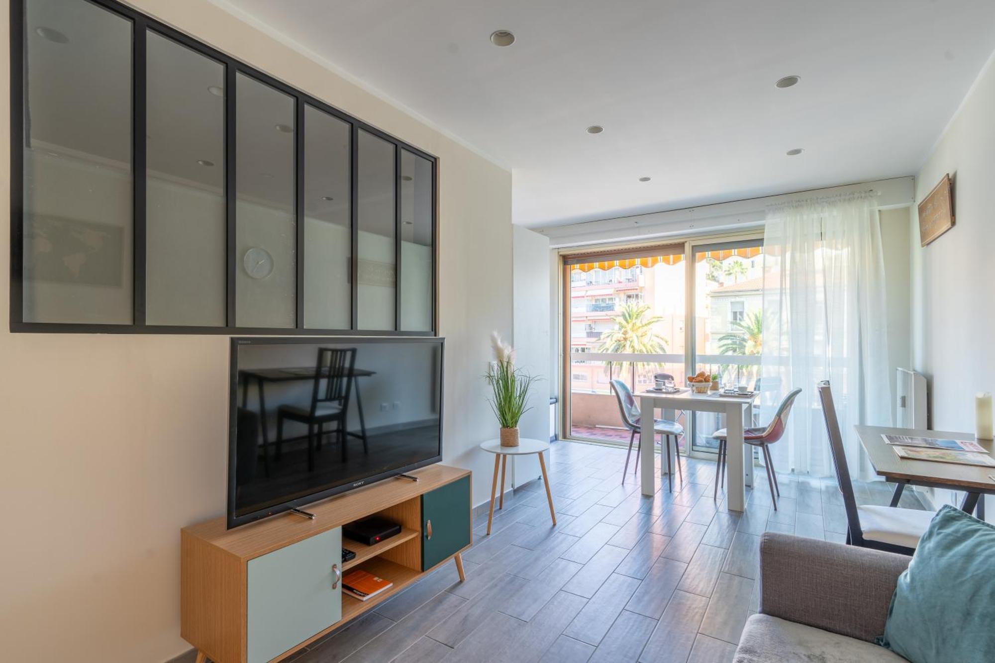 Fabuleux Appartement 2 Personnes Au Coeur De Menton, Climatise Et Proche Gares Routiere Et Sncf Ngoại thất bức ảnh