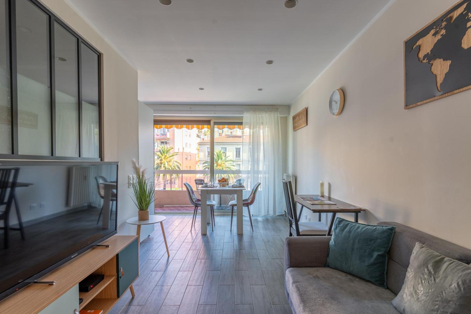 Fabuleux Appartement 2 Personnes Au Coeur De Menton, Climatise Et Proche Gares Routiere Et Sncf Ngoại thất bức ảnh