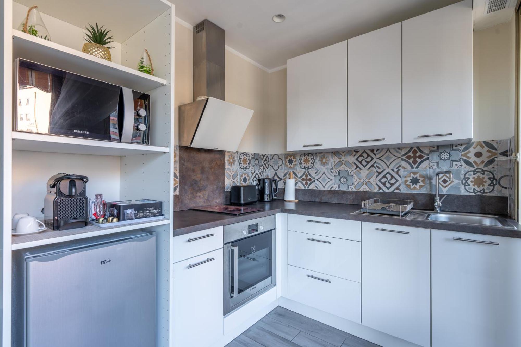 Fabuleux Appartement 2 Personnes Au Coeur De Menton, Climatise Et Proche Gares Routiere Et Sncf Ngoại thất bức ảnh