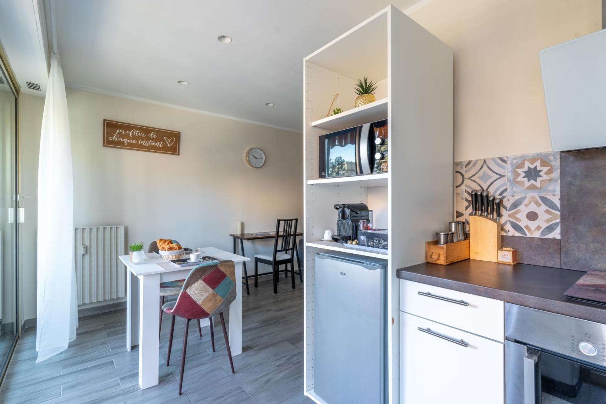 Fabuleux Appartement 2 Personnes Au Coeur De Menton, Climatise Et Proche Gares Routiere Et Sncf Ngoại thất bức ảnh
